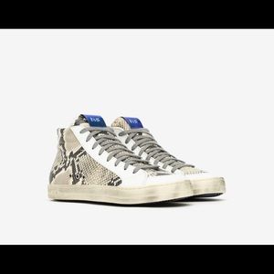 Brand new, never worn.